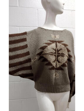 Designer 1980s Adolfo Sweater American Southwest Design Batwing Sleeves Medium